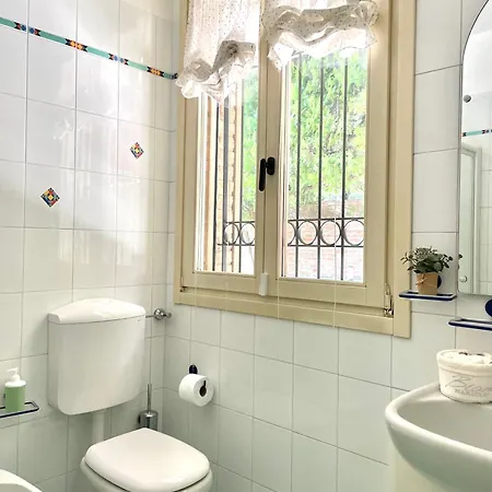 Casa Matilde Piano Terra 100mq Con Parking E Piscina Lägenhet
